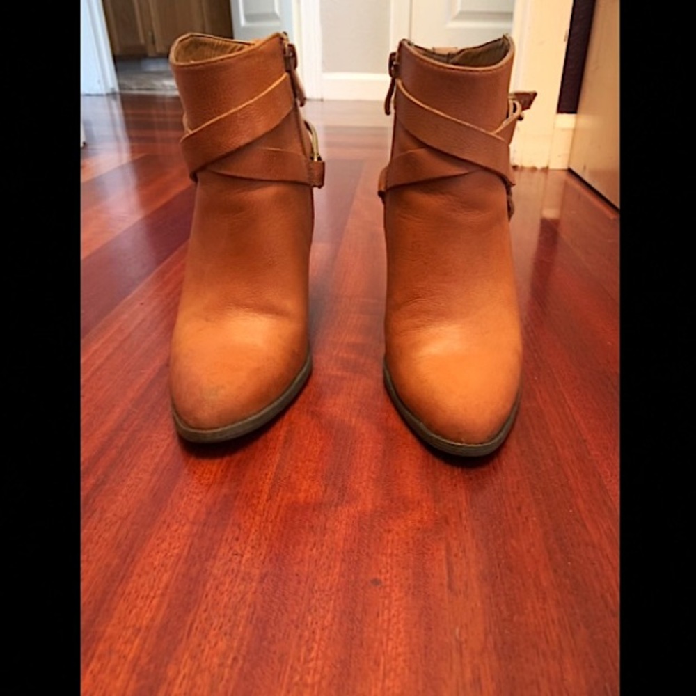 Very Volatile Tan Leather Western Ankle Booties With Gold Spurs On Back Of Heels